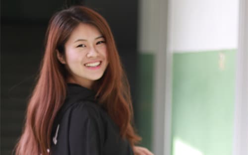 行业内精英求职导师：Elena