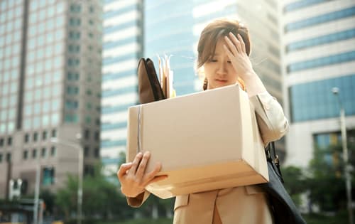 35岁+找工作真的很难：中年人失业出路在哪里