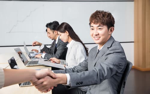 新人入职第一天：上班第一天需要注意什么